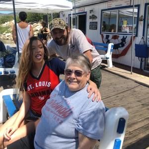 Meet your Posher, Bailey